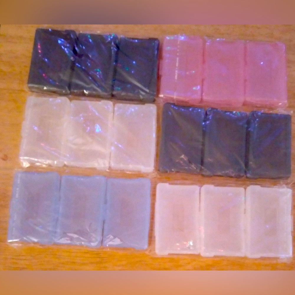 19 Small Pill Box